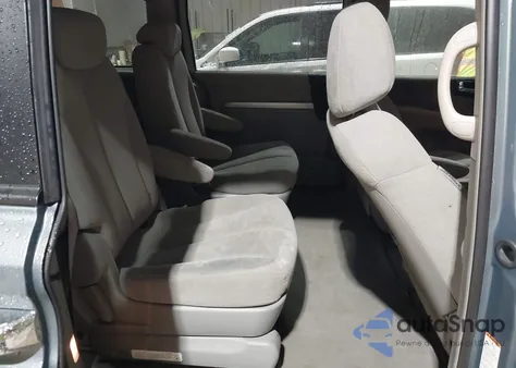 2007 Hyundai Entourage Gls/Limited/Se z USA, uszkodzony, nr VIN KNDMC233176025894